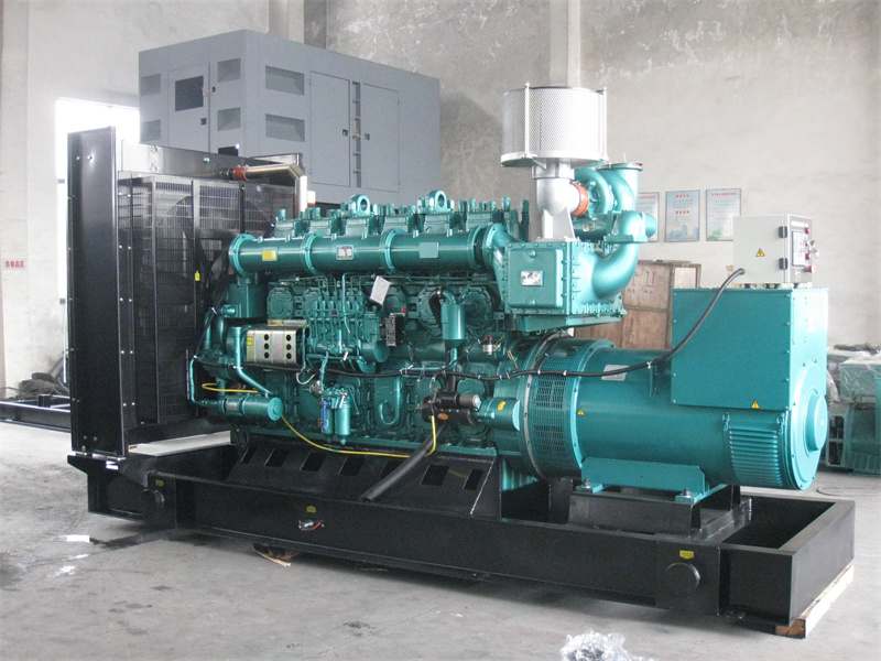 望都200KW 柴油发电机的油耗是多少?